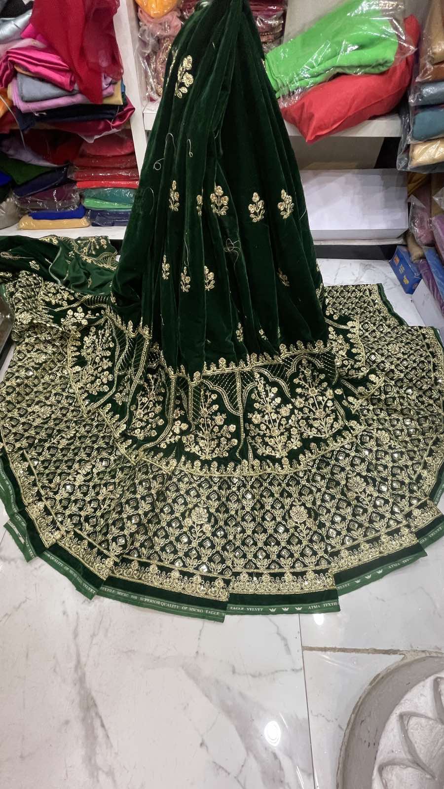 9000 EMBROIDERY VELVET