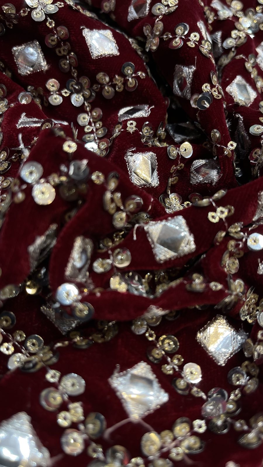 9000 EMBROIDERY VELVET